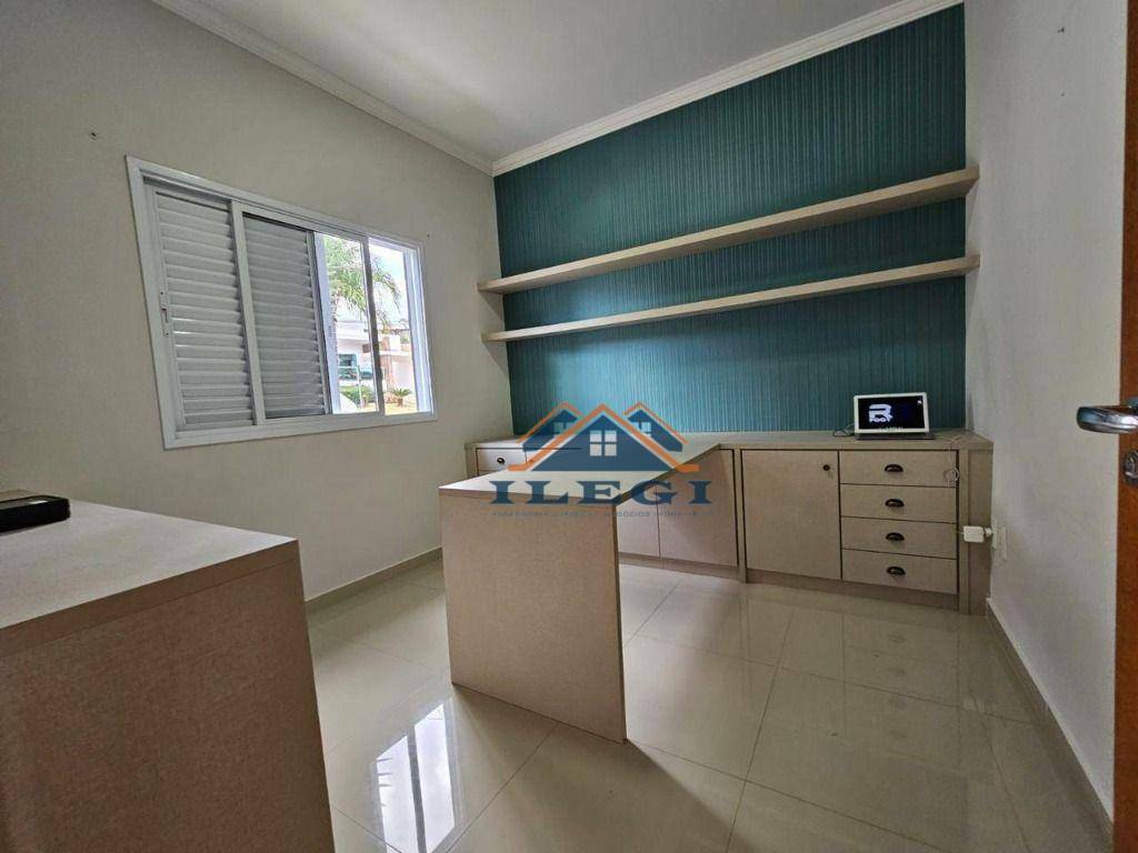 Casa à venda com 3 quartos, 297m² - Foto 1