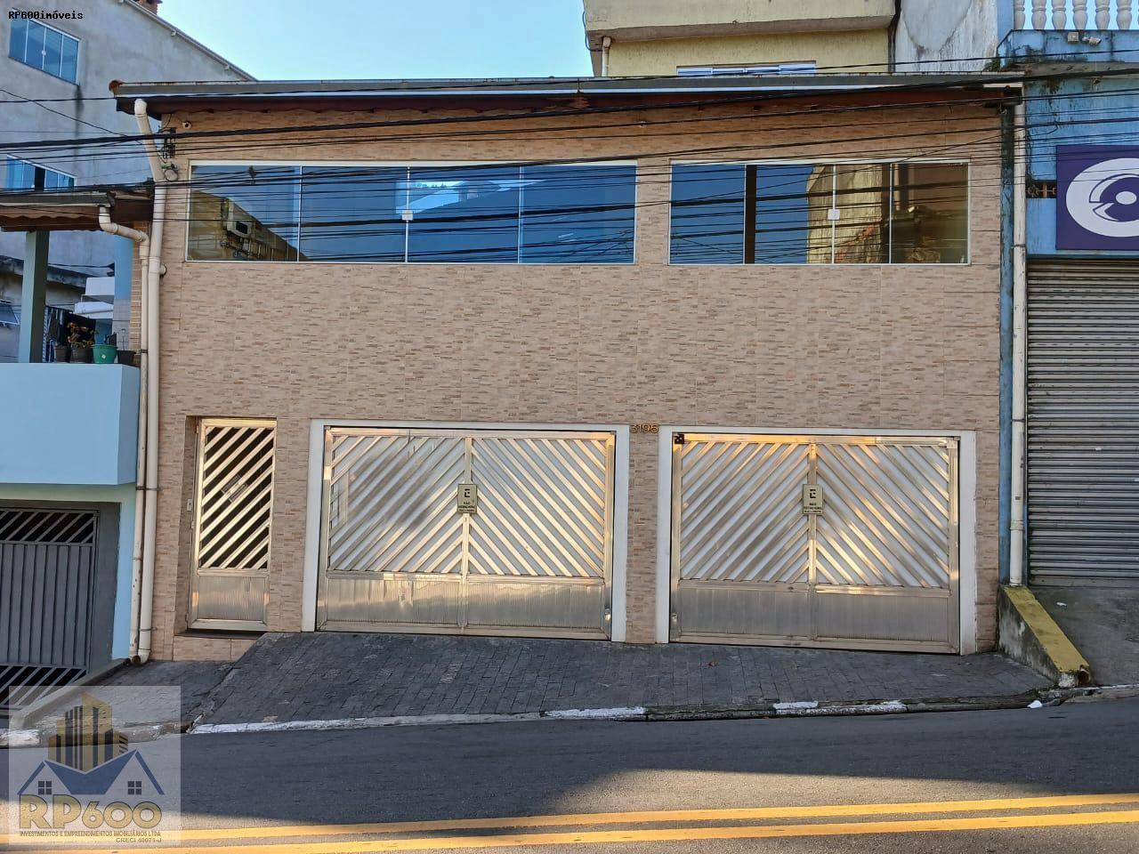 Casa à venda com 2 quartos, 140m² - Foto 1