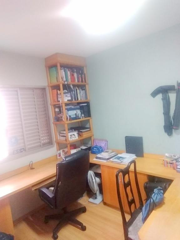 Apartamento à venda com 3 quartos, 150m² - Foto 22