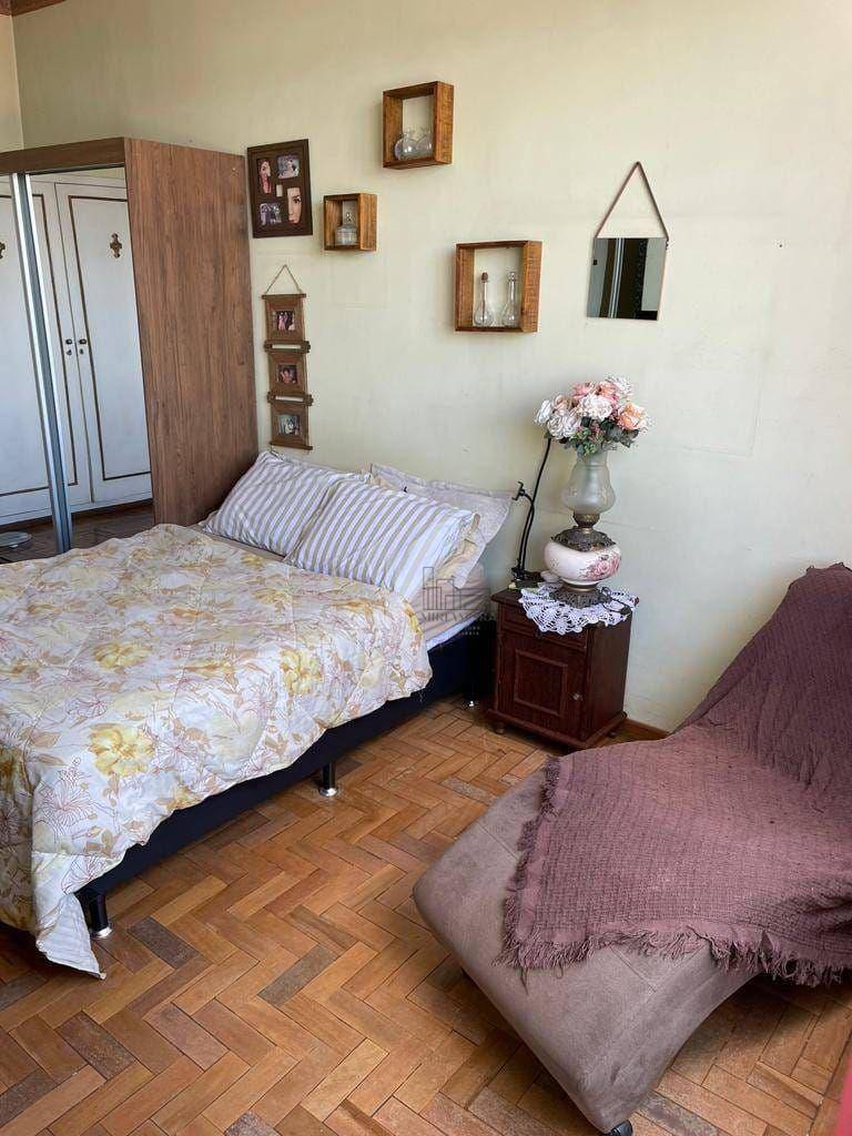 Apartamento à venda com 3 quartos, 131m² - Foto 12