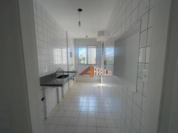 Apartamento à venda com 3 quartos, 58m² - Foto 6