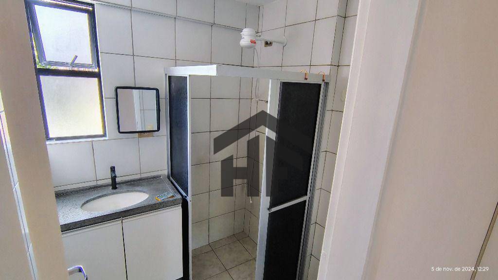 Apartamento para alugar com 3 quartos, 96m² - Foto 9