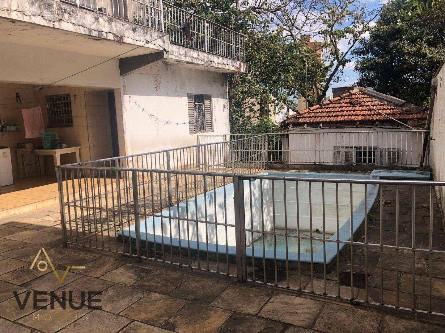 Sobrado à venda com 4 quartos, 450M2 - Foto 1