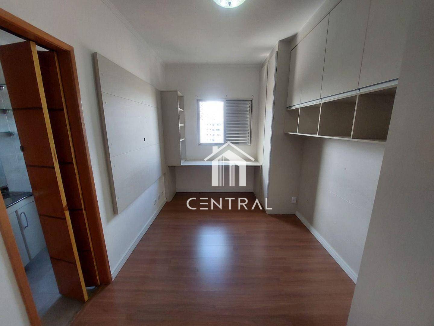 Apartamento à venda com 2 quartos, 64m² - Foto 4