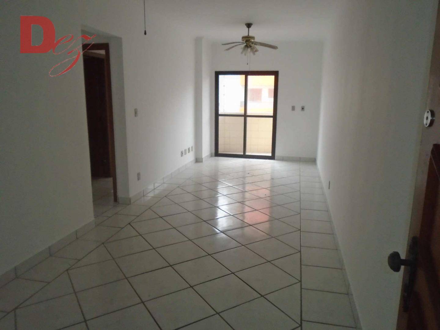 Apartamento à venda com 2 quartos, 87m² - Foto 2