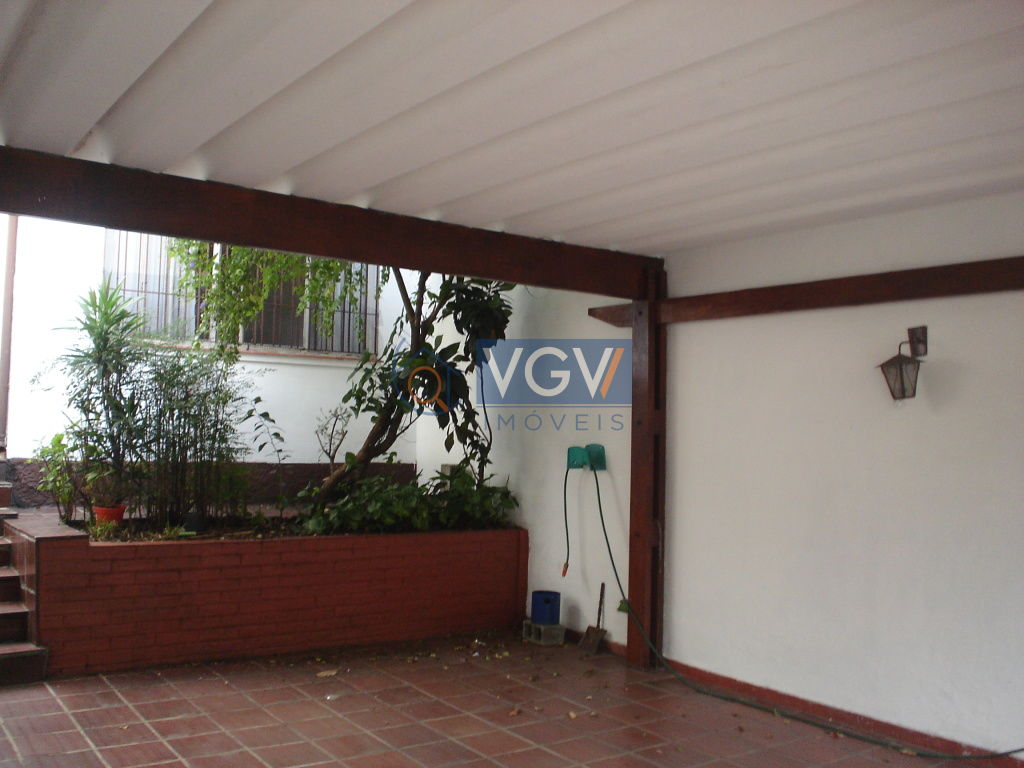 Casa à venda e aluguel com 2 quartos, 130m² - Foto 4