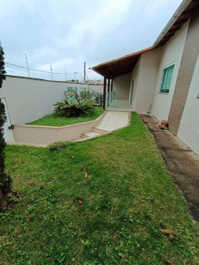 Casa à venda com 3 quartos, 260m² - Foto 3