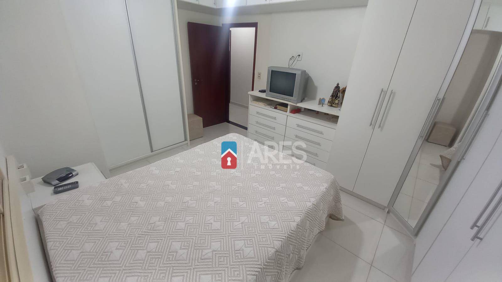 Casa à venda com 3 quartos, 179m² - Foto 5