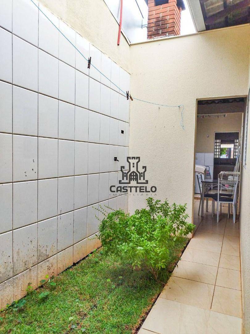 Casa à venda com 3 quartos, 80m² - Foto 23