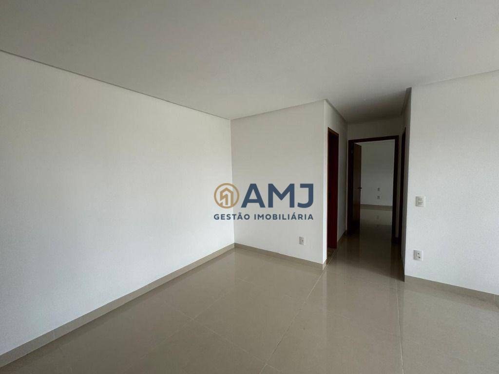 Apartamento à venda com 2 quartos, 66m² - Foto 4