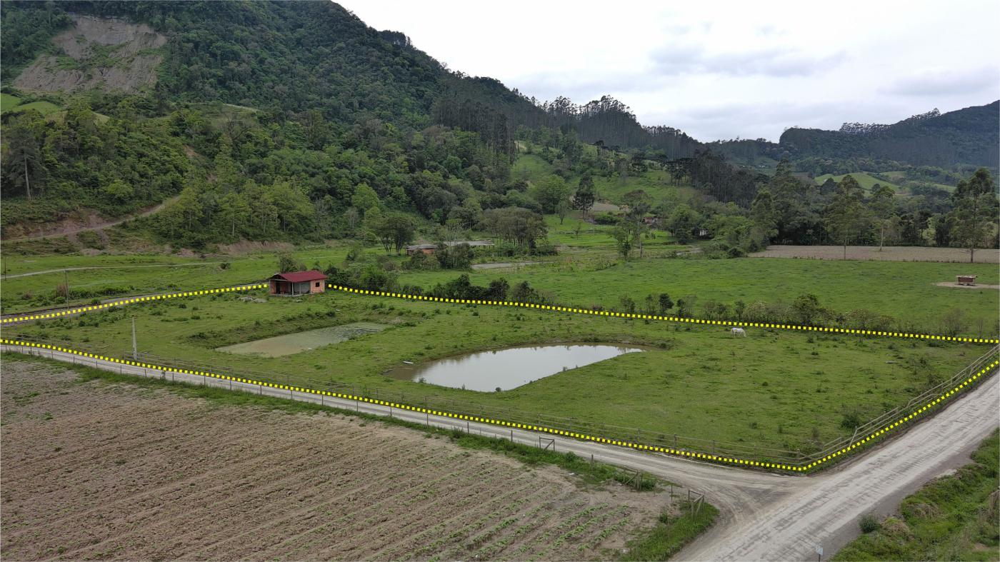 Fazenda à venda com 1 quarto, 10000m² - Foto 1