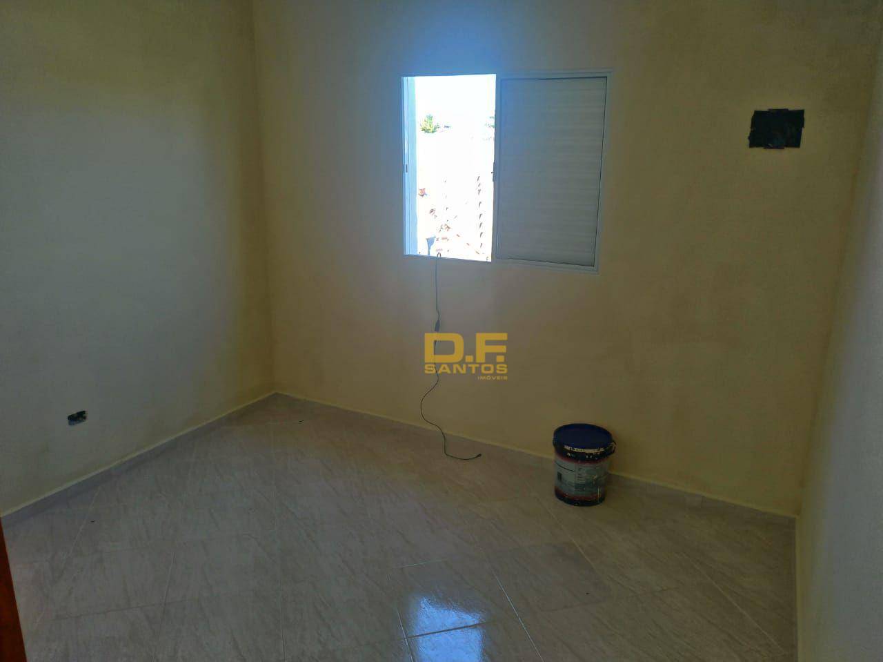 Casa à venda com 2 quartos, 1m² - Foto 9