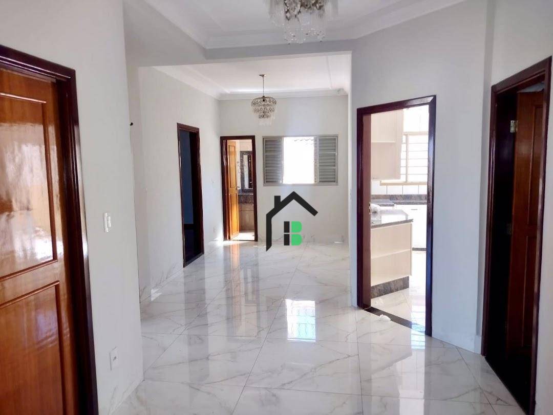 Casa, 3 quartos, 377 m² - Foto 3