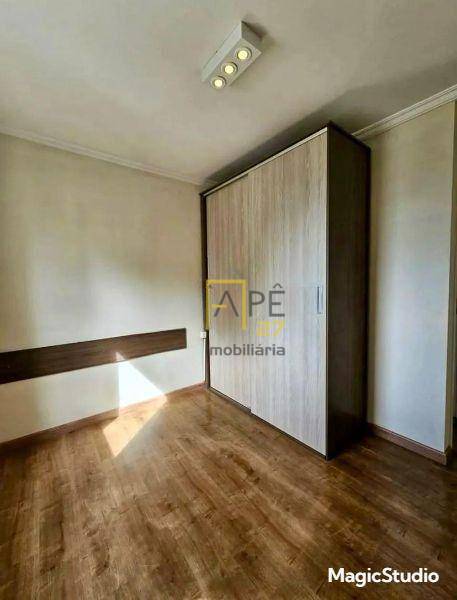 Apartamento para alugar com 3 quartos, 86m² - Foto 18