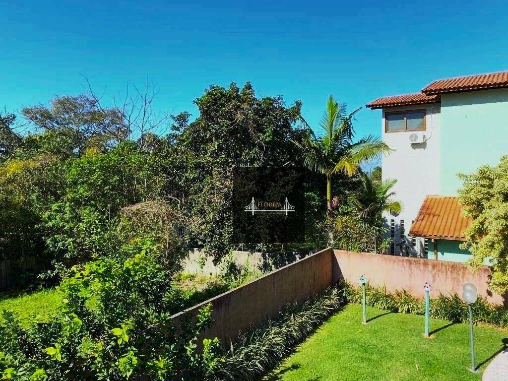 Casa à venda com 3 quartos, 244m² - Foto 15