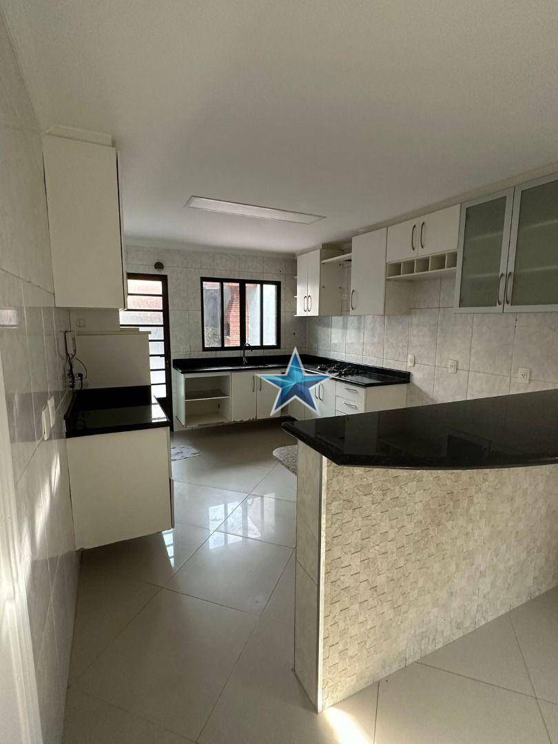 Sobrado à venda com 4 quartos, 224m² - Foto 17