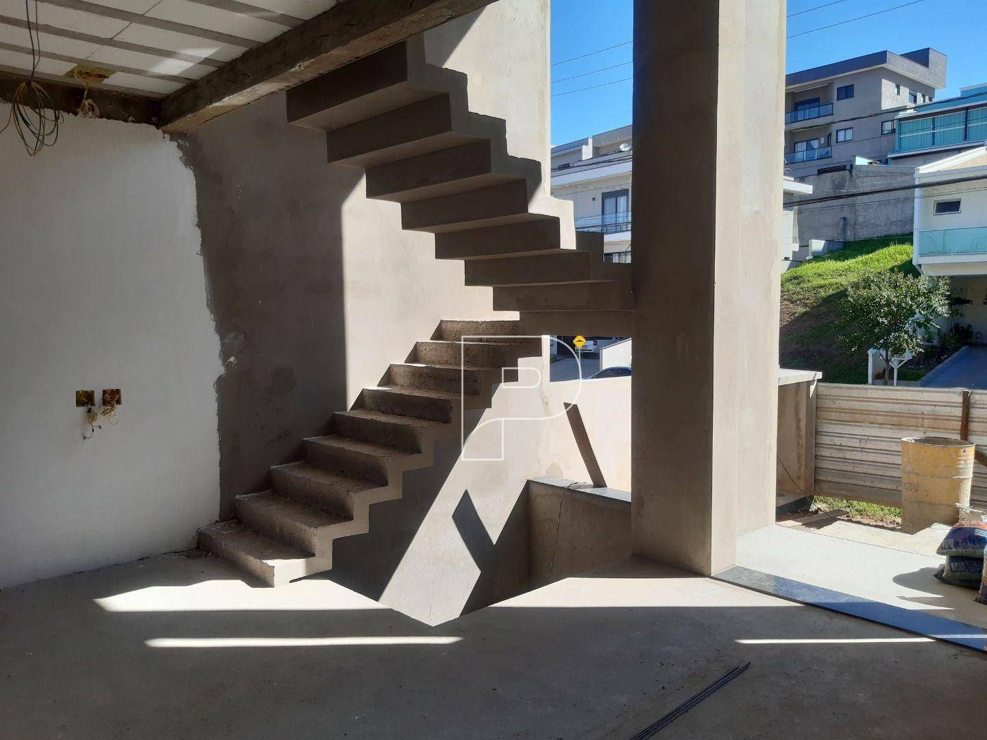 Casa de Condomínio à venda com 3 quartos, 372m² - Foto 2