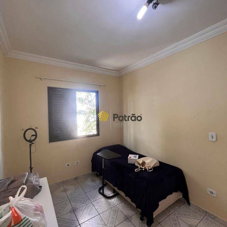 Apartamento à venda com 2 quartos, 62m² - Foto 4