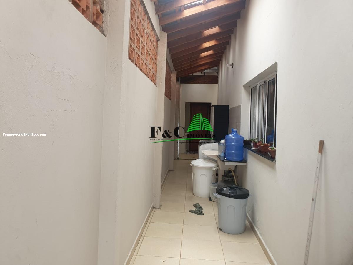 Casa à venda com 3 quartos, 282m² - Foto 16