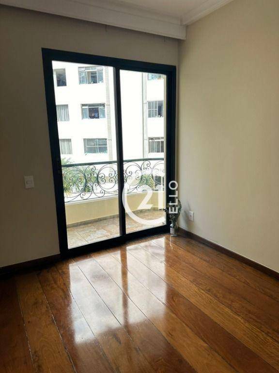 Apartamento à venda com 3 quartos, 150m² - Foto 3