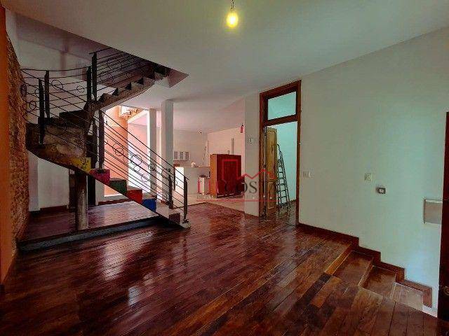 Casa à venda com 4 quartos, 225m² - Foto 4