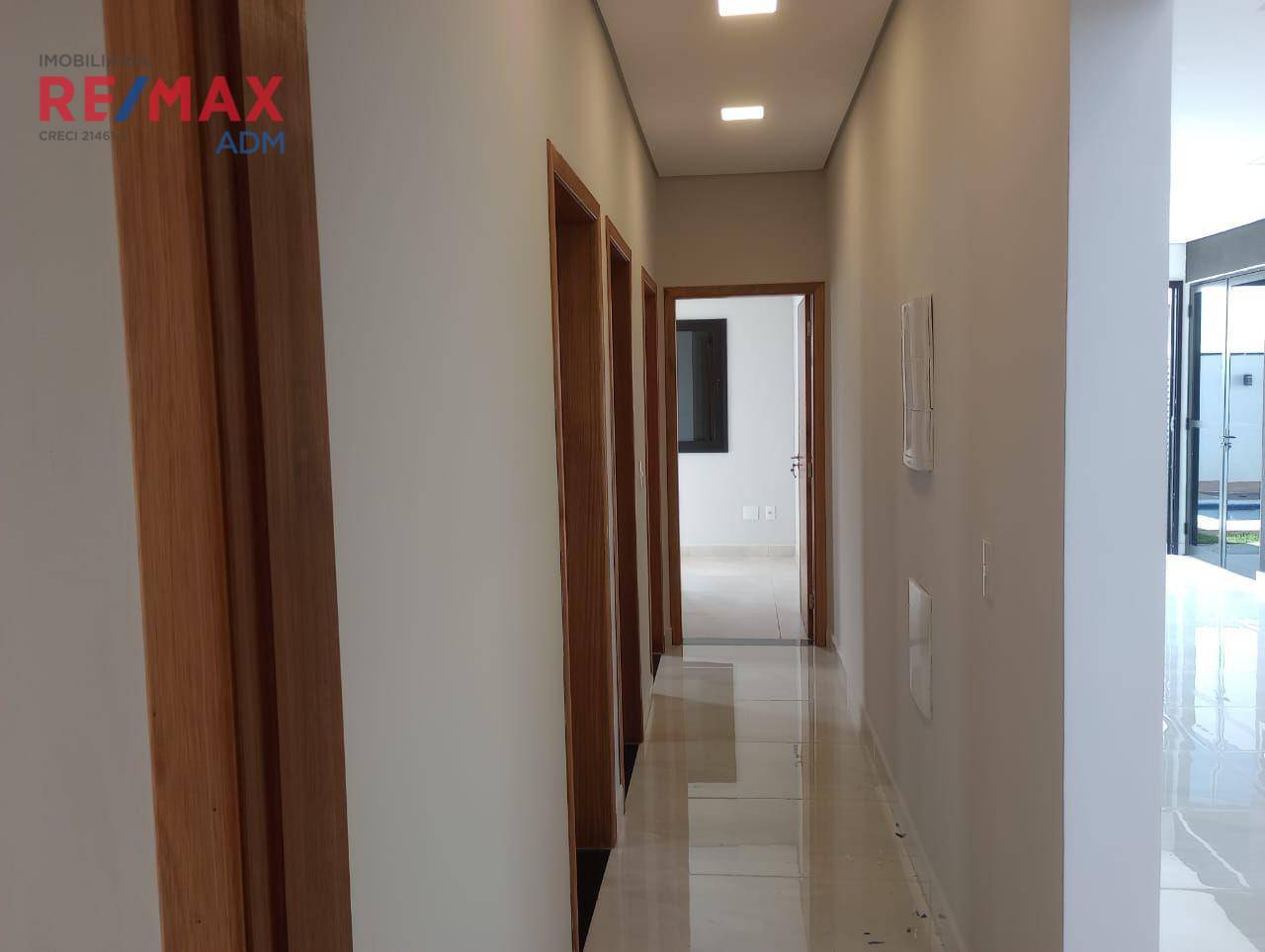 Casa à venda com 4 quartos, 160m² - Foto 10