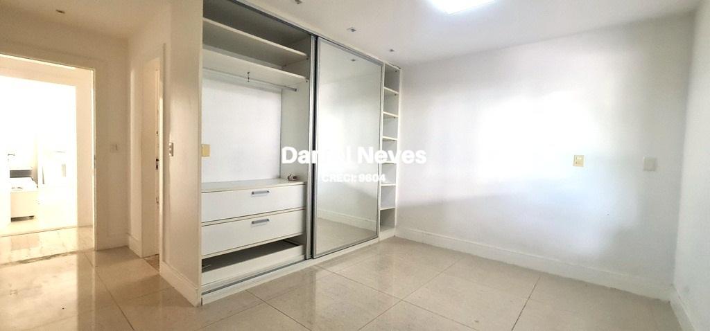 Casa de Condomínio à venda com 5 quartos, 480m² - Foto 16