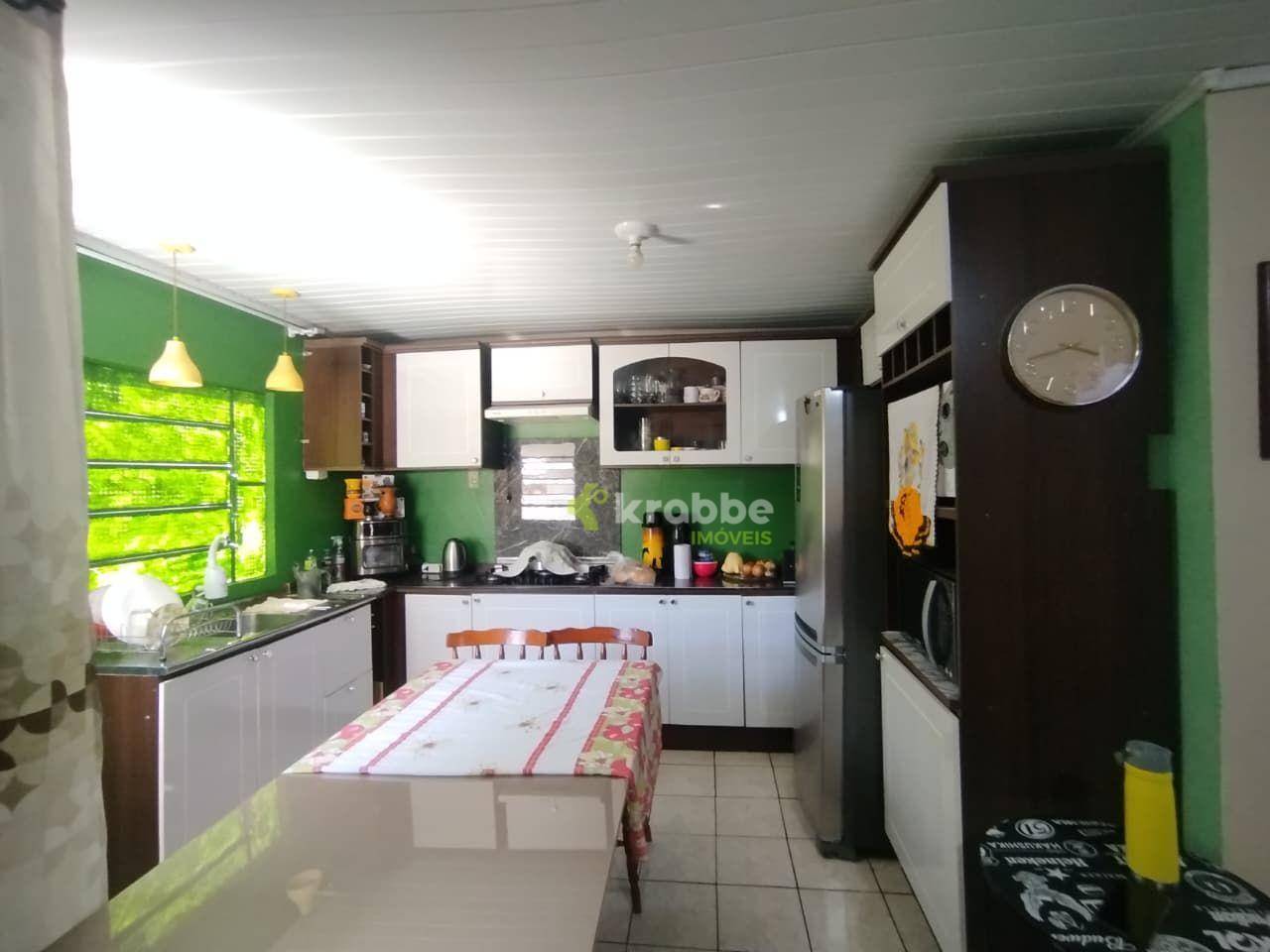 Casa, 6 quartos, 147 m² - Foto 5