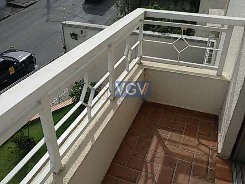 Casa de Condomínio para alugar com 3 quartos, 85m² - Foto 8