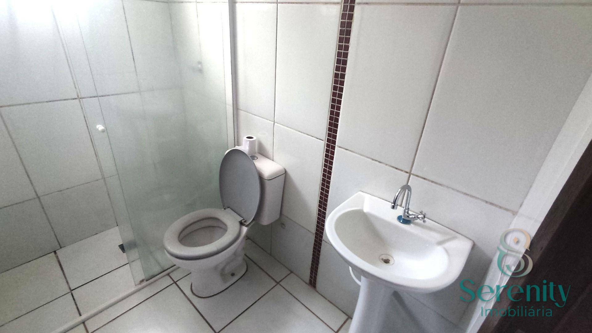 Casa à venda e aluguel com 3 quartos, 70m² - Foto 11