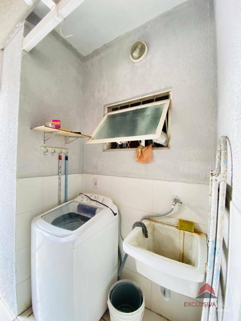 Casa à venda com 2 quartos, 97m² - Foto 12