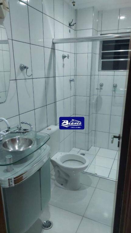 Apartamento para alugar com 2 quartos, 64m² - Foto 7
