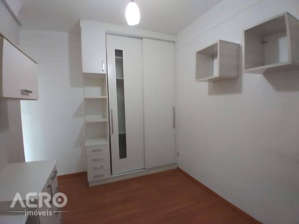 Casa à venda e aluguel com 3 quartos, 230m² - Foto 30