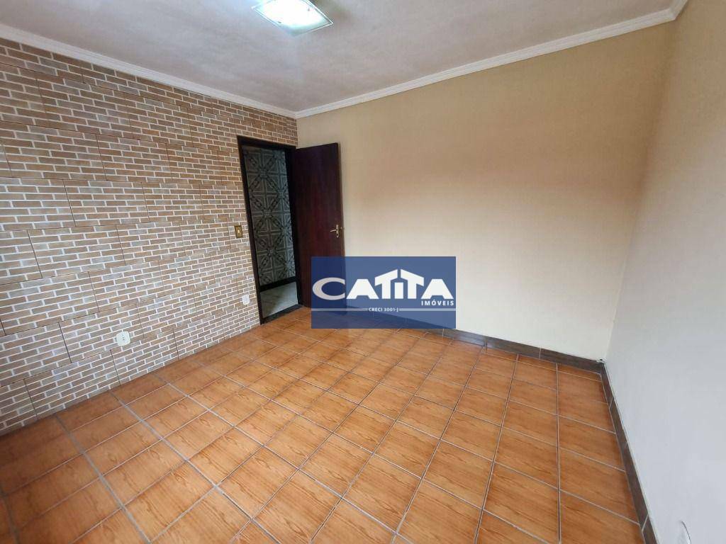 Casa para alugar com 2 quartos, 60m² - Foto 12