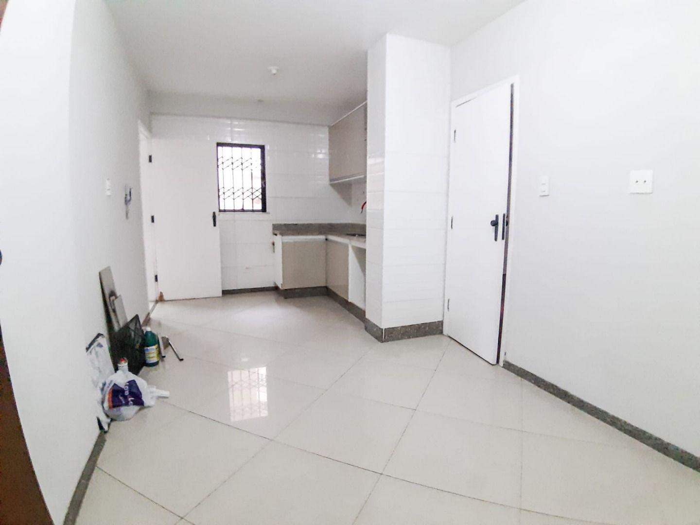 Apartamento à venda com 3 quartos, 130m² - Foto 21