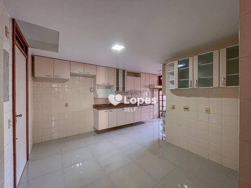 Apartamento à venda com 4 quartos, 150m² - Foto 11