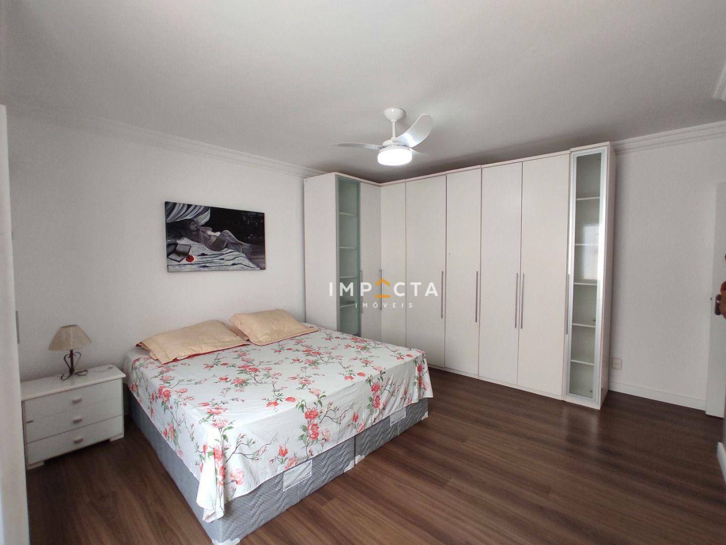 Casa à venda com 3 quartos, 262m² - Foto 14