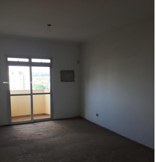 Apartamento à venda com 3 quartos, 186m² - Foto 9