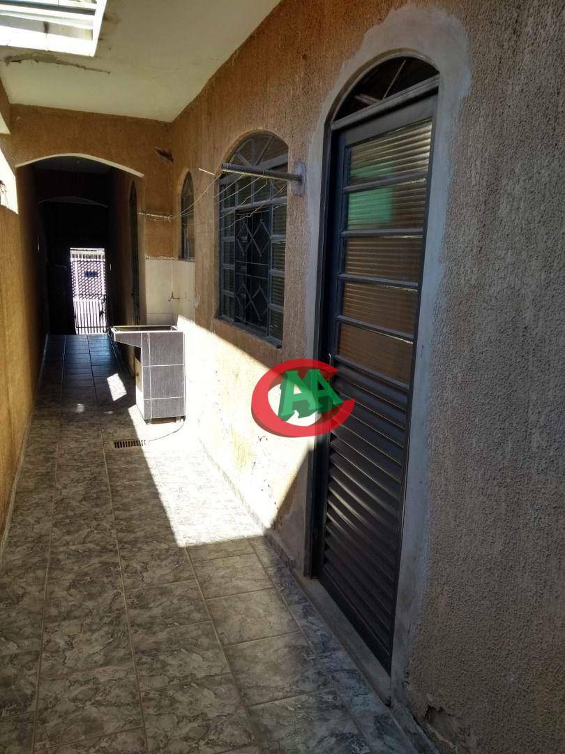 Sobrado à venda com 4 quartos, 339m² - Foto 3