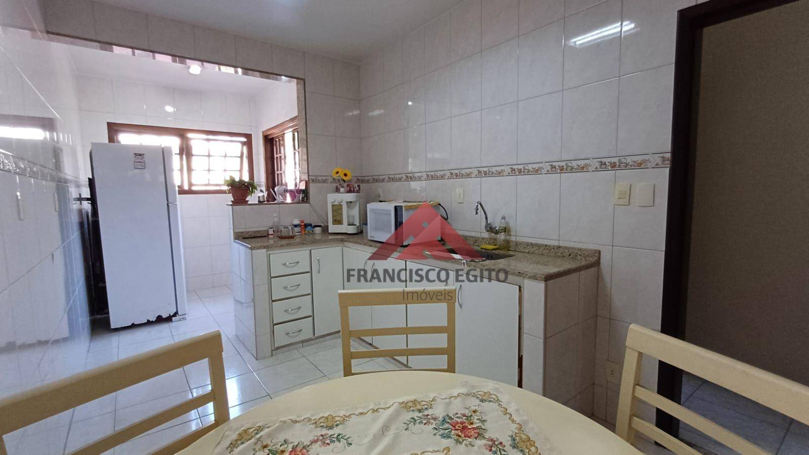 Sobrado à venda com 4 quartos, 258m² - Foto 12