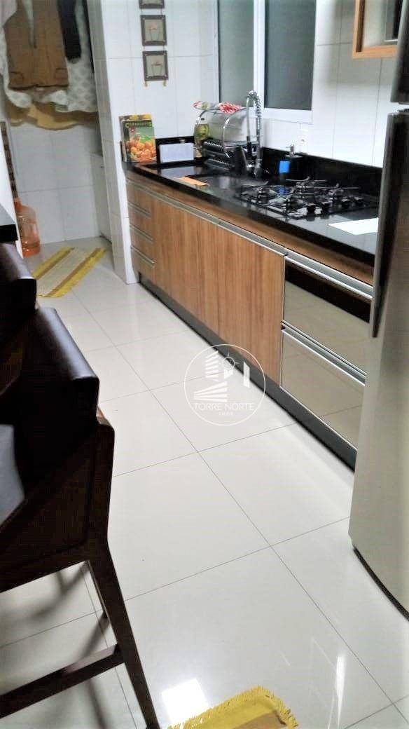 Apartamento à venda com 3 quartos, 82m² - Foto 8