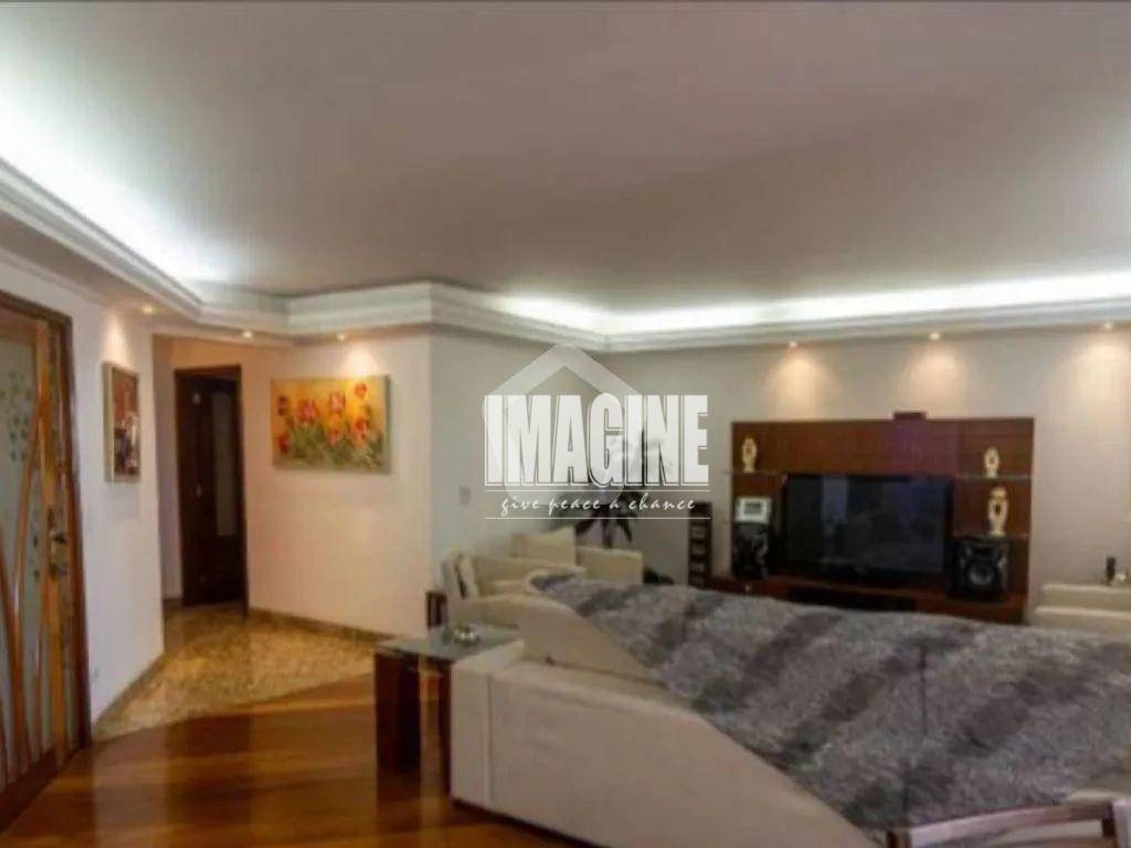 Apartamento à venda com 3 quartos, 210m² - Foto 3