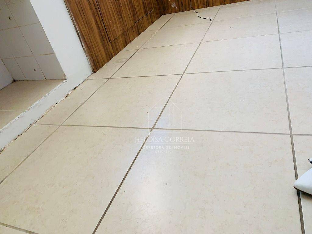 Apartamento para alugar com 4 quartos, 140m² - Foto 23