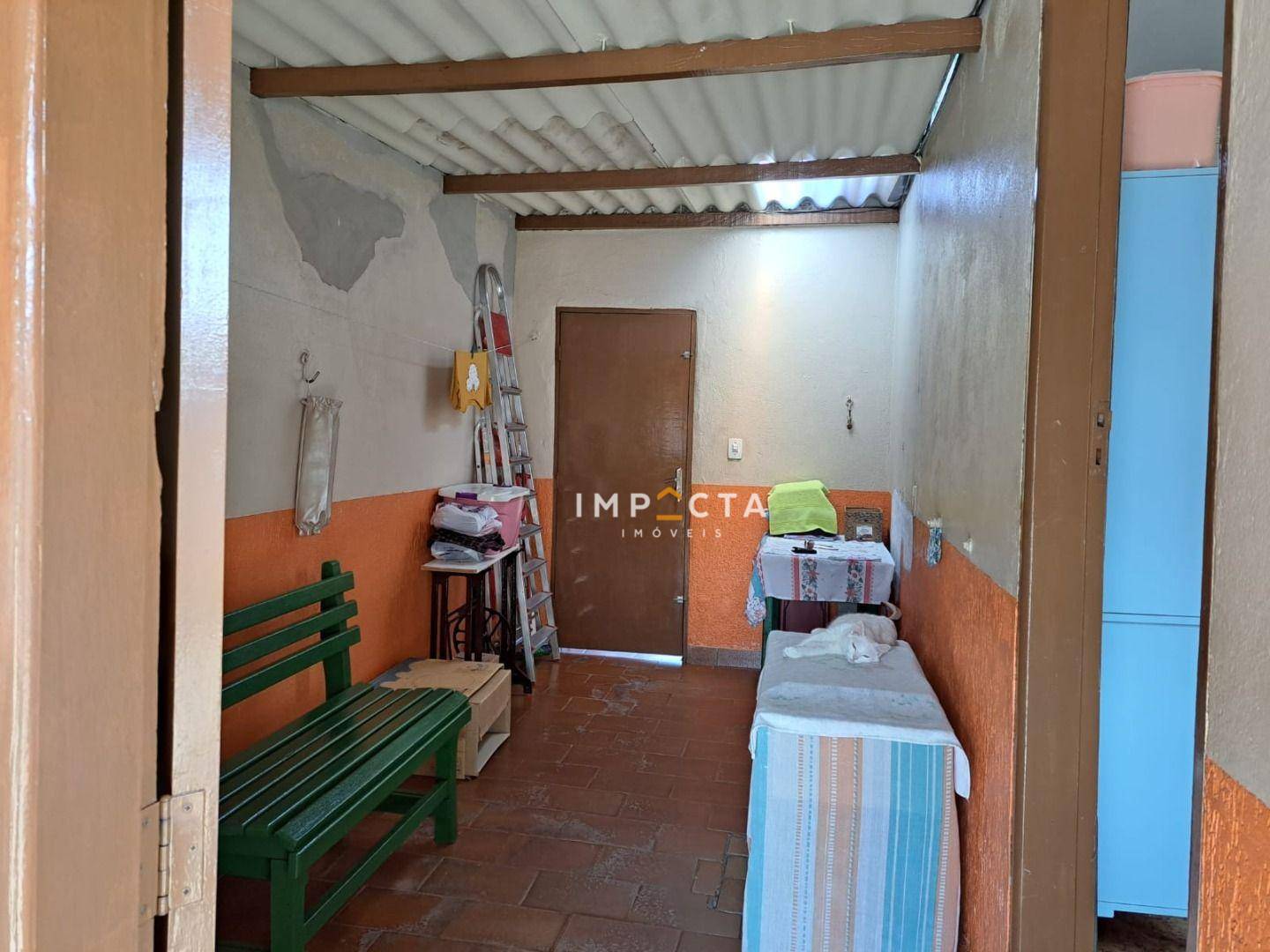 Casa à venda com 3 quartos, 90m² - Foto 11