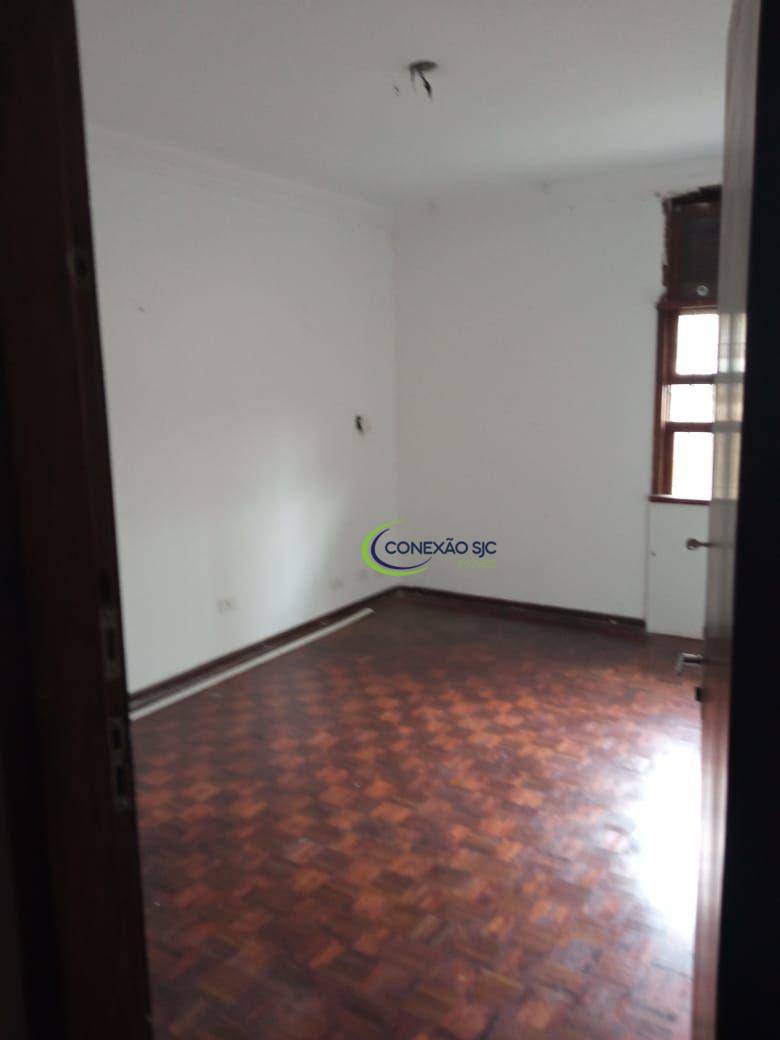 Casa para alugar com 4 quartos, 287m² - Foto 5