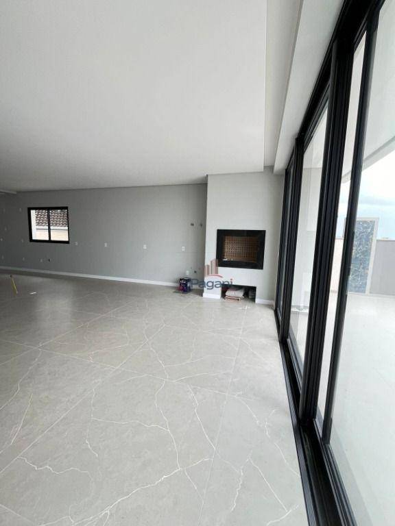 Casa à venda com 4 quartos, 307m² - Foto 11