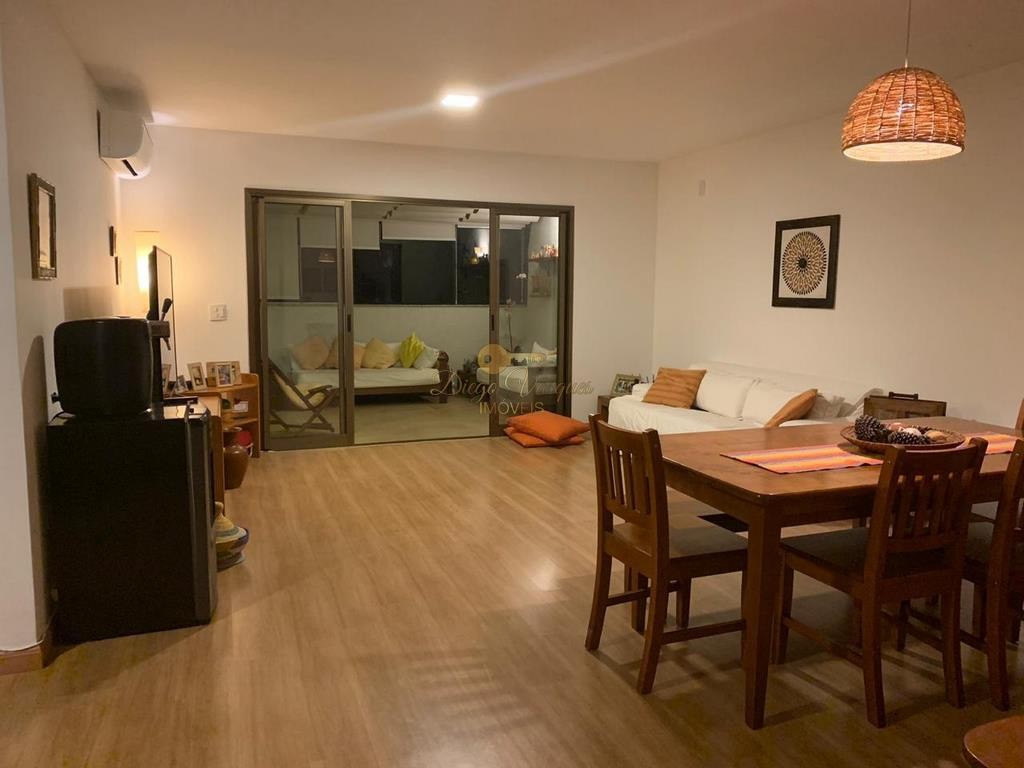 Cobertura à venda com 3 quartos, 277m² - Foto 2
