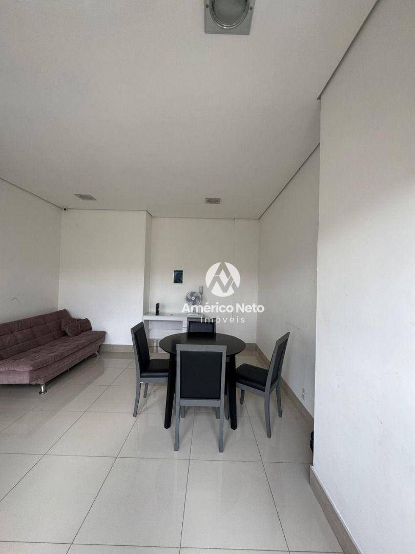 Apartamento para alugar com 2 quartos, 65m² - Foto 29