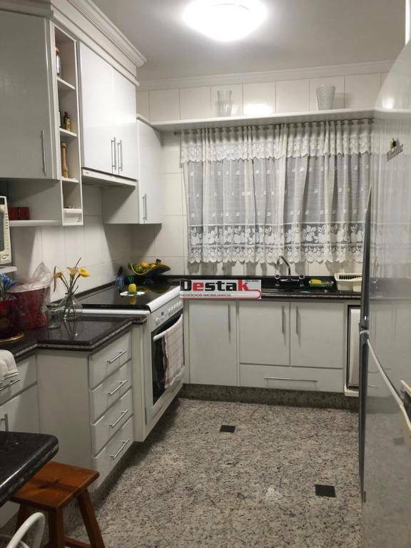 Apartamento à venda com 3 quartos, 130m² - Foto 7