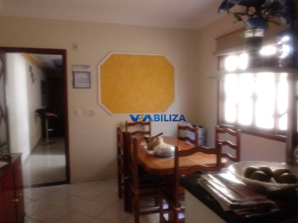 Sobrado à venda com 3 quartos, 227m² - Foto 29